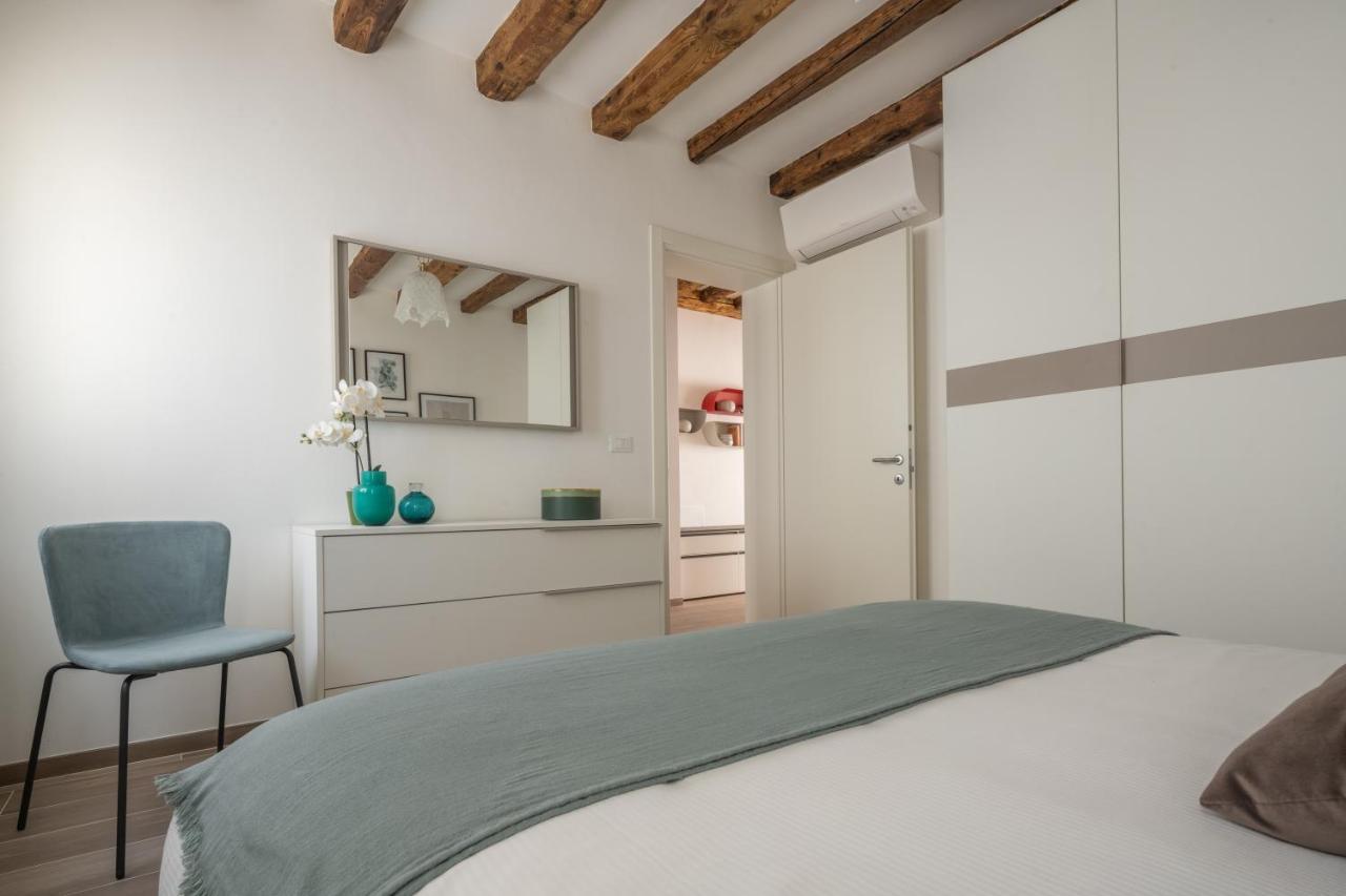 San Giacomo Dall'Orio Garden Apartment R&R Венеція Екстер'єр фото