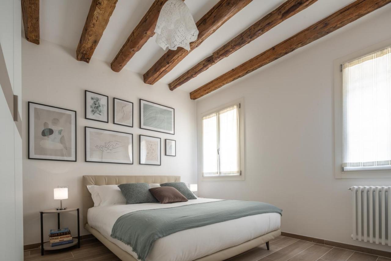 San Giacomo Dall'Orio Garden Apartment R&R Венеція Екстер'єр фото