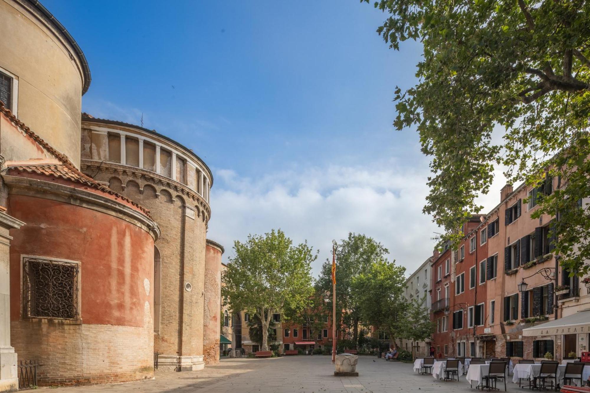 San Giacomo Dall'Orio Garden Apartment R&R Венеція Екстер'єр фото